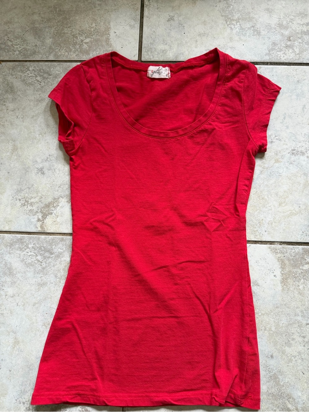 Glitz Scoop Neck Short Sleeve Tee - Red